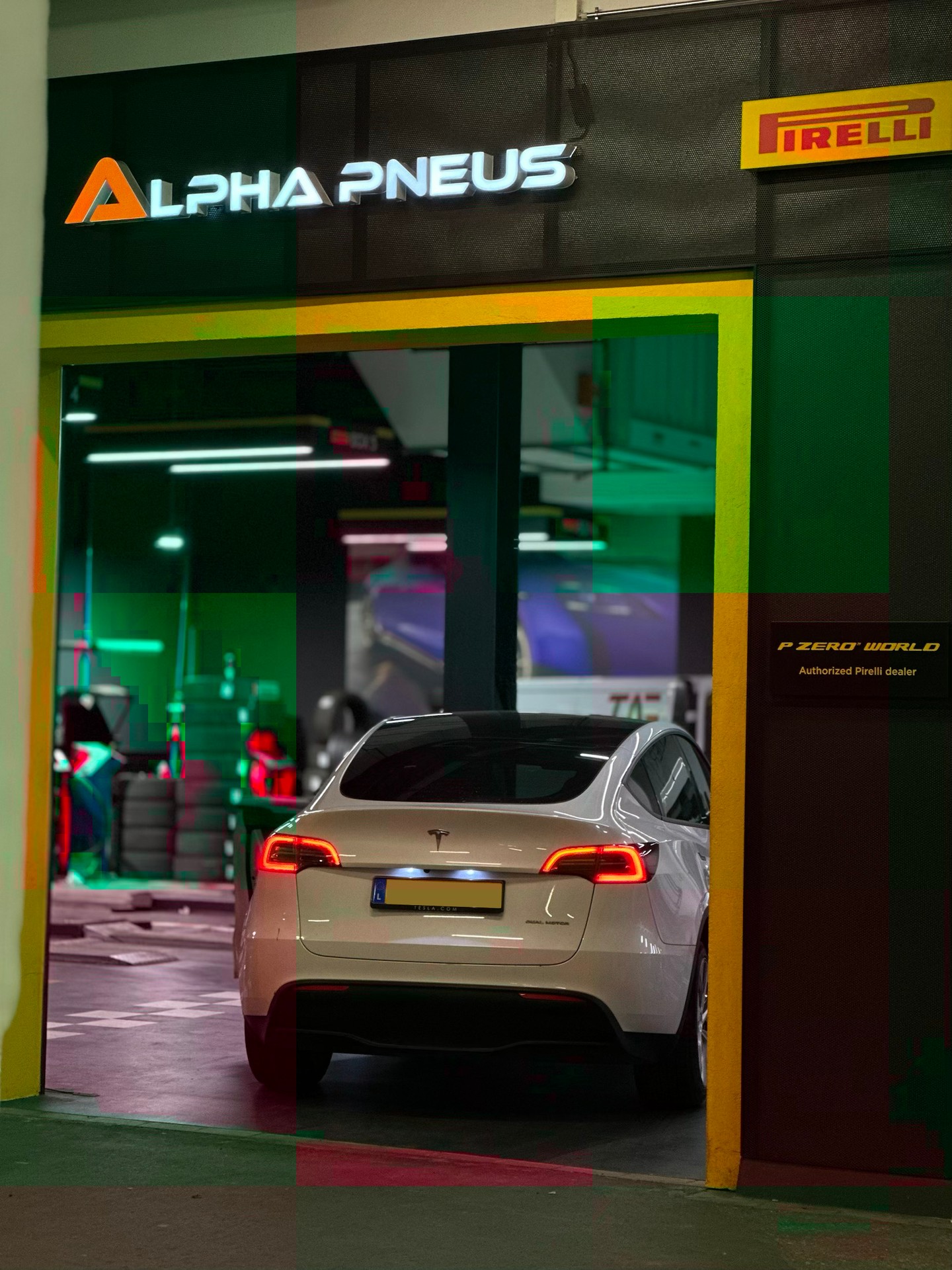 Revendeur Pirelli P Zero World chez GRIDX